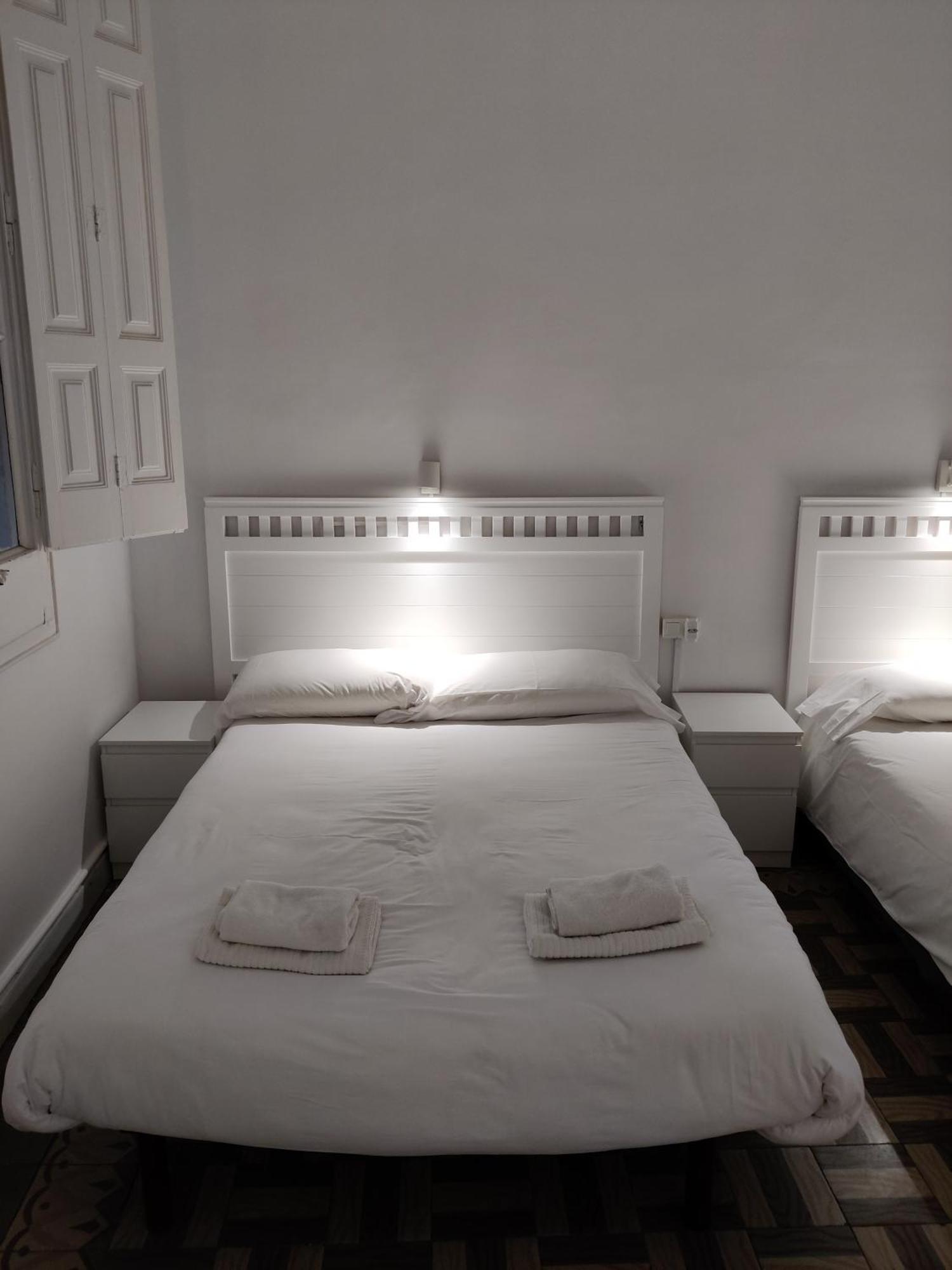 Hostal Del Palau Барселона Экстерьер фото