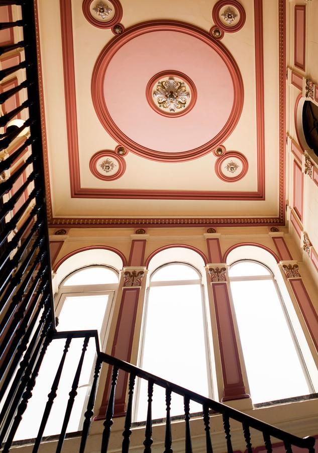 Hostal Del Palau Барселона Экстерьер фото
